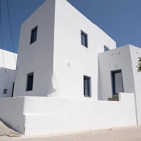 Traditional White House2 Dhragoulas