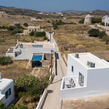 Holiday home Traditional White House2