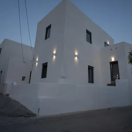 Traditional White House2 *