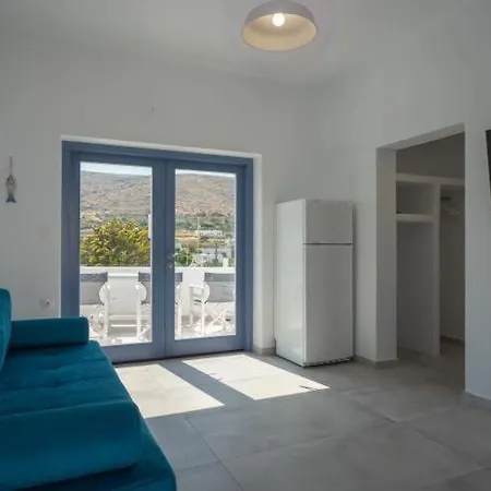 Traditional White House2 Dhragoulas