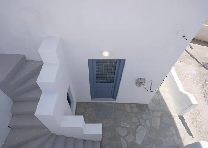 Holiday home Traditional White House2 Dhragoulas