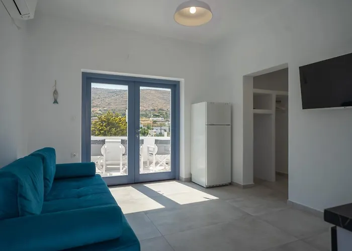 Holiday home Traditional White House2