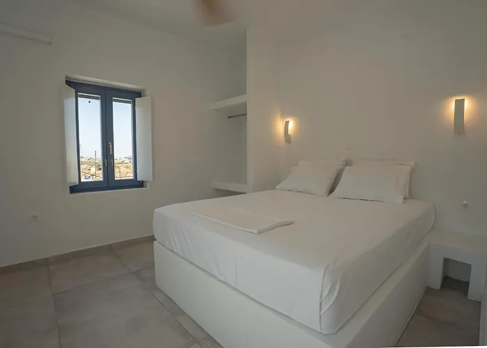 Traditional White House2 *